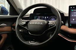 sininen Skoda Superb 2025 kuva 19.