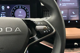 sininen Skoda Superb 2025 kuva 21.