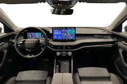 harmaa Skoda Superb 2025 kuva 7.