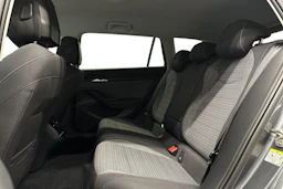 harmaa Skoda Superb 2025 kuva 8.