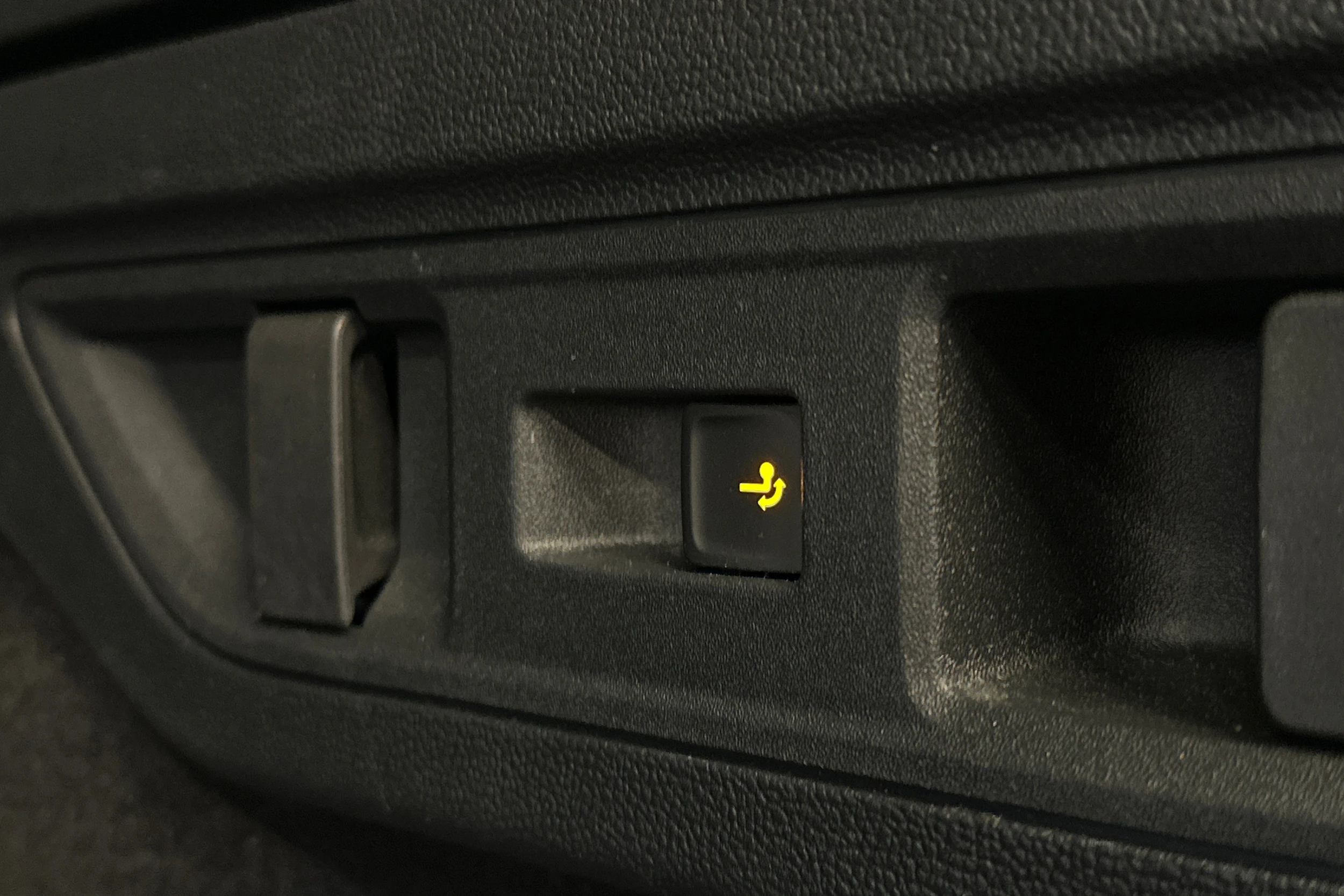 harmaa Skoda Superb 2025 kuva 13.