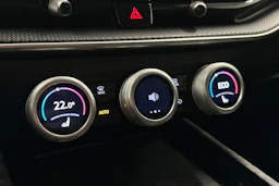 harmaa Skoda Superb 2025 kuva 27.