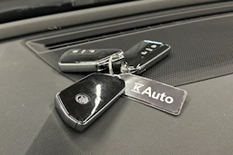 harmaa Skoda Superb 2025 kuva 28.