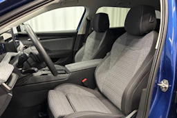 sininen Skoda Superb 2025 kuva 15.