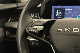 sininen Skoda Superb 2025 kuva 17.