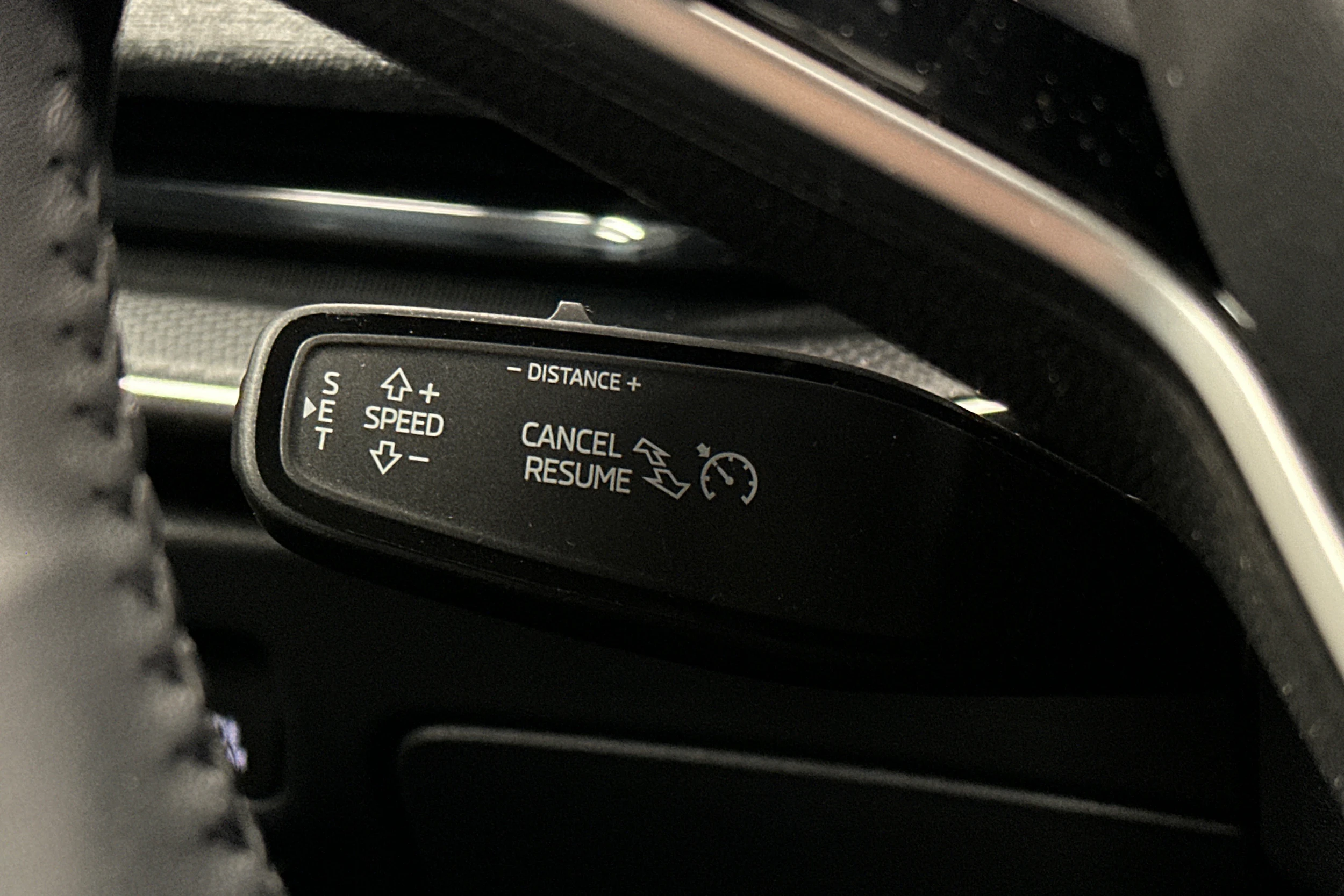 sininen Skoda Superb 2025 kuva 19.