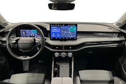 keltainen Skoda Superb 2025 kuva 7.