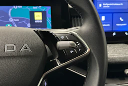 keltainen Skoda Superb 2025 kuva 19.