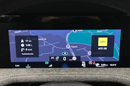 keltainen Skoda Superb 2025 kuva 21.