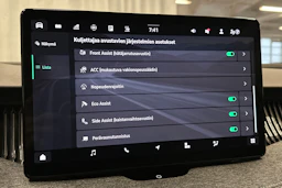 keltainen Skoda Superb 2025 kuva 25.