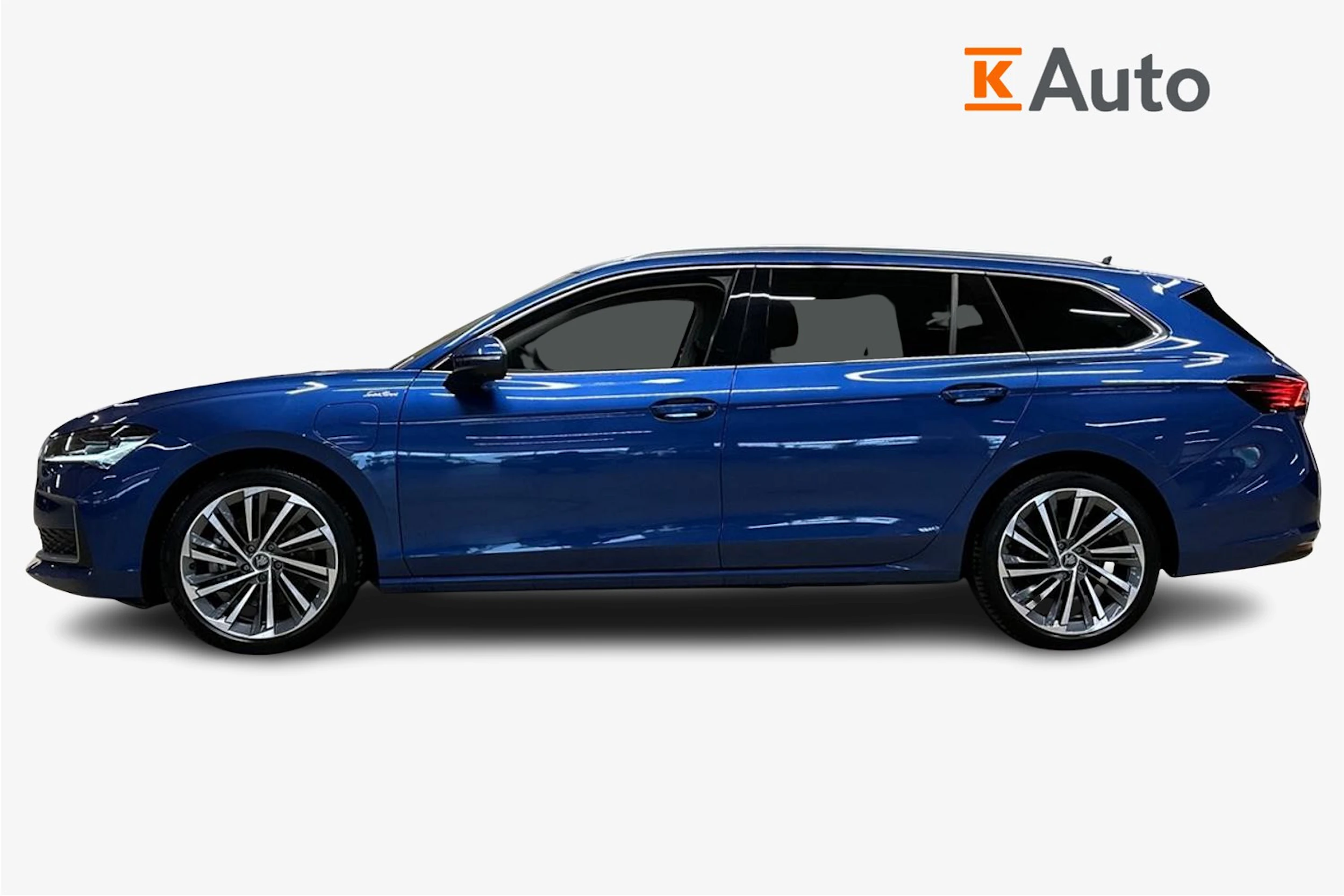 sininen Skoda Superb 2025 kuva 7.