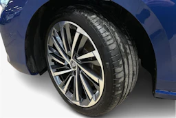 sininen Skoda Superb 2025 kuva 12.