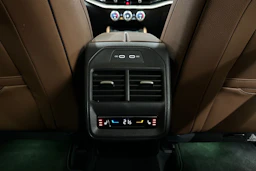 sininen Skoda Superb 2025 kuva 17.
