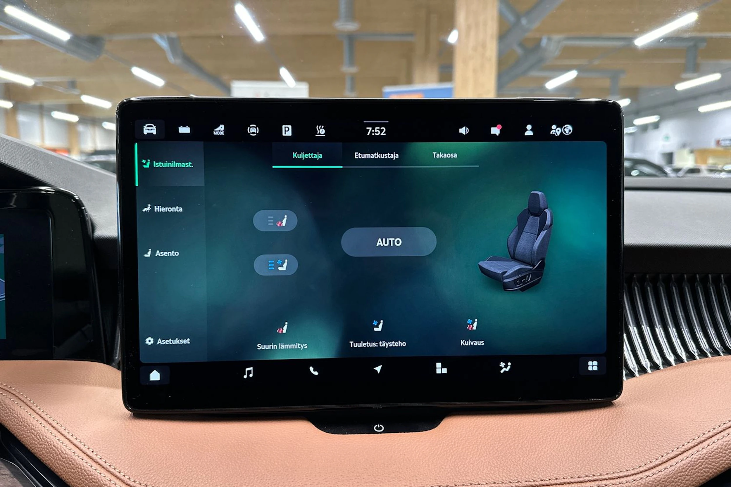 sininen Skoda Superb 2025 kuva 24.