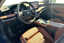 sininen Skoda Superb 2025 kuva 3.