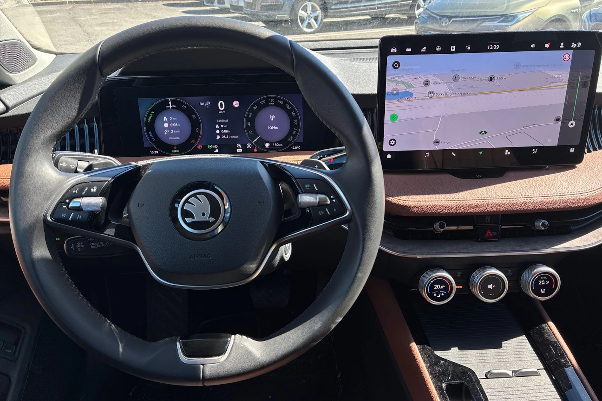 sininen Skoda Superb 2025 kuva 4.