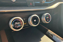 sininen Skoda Superb 2025 kuva 5.
