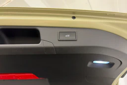beige Skoda Superb 2025 kuva 12.