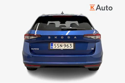 sininen Skoda Superb 2025 kuva 4.