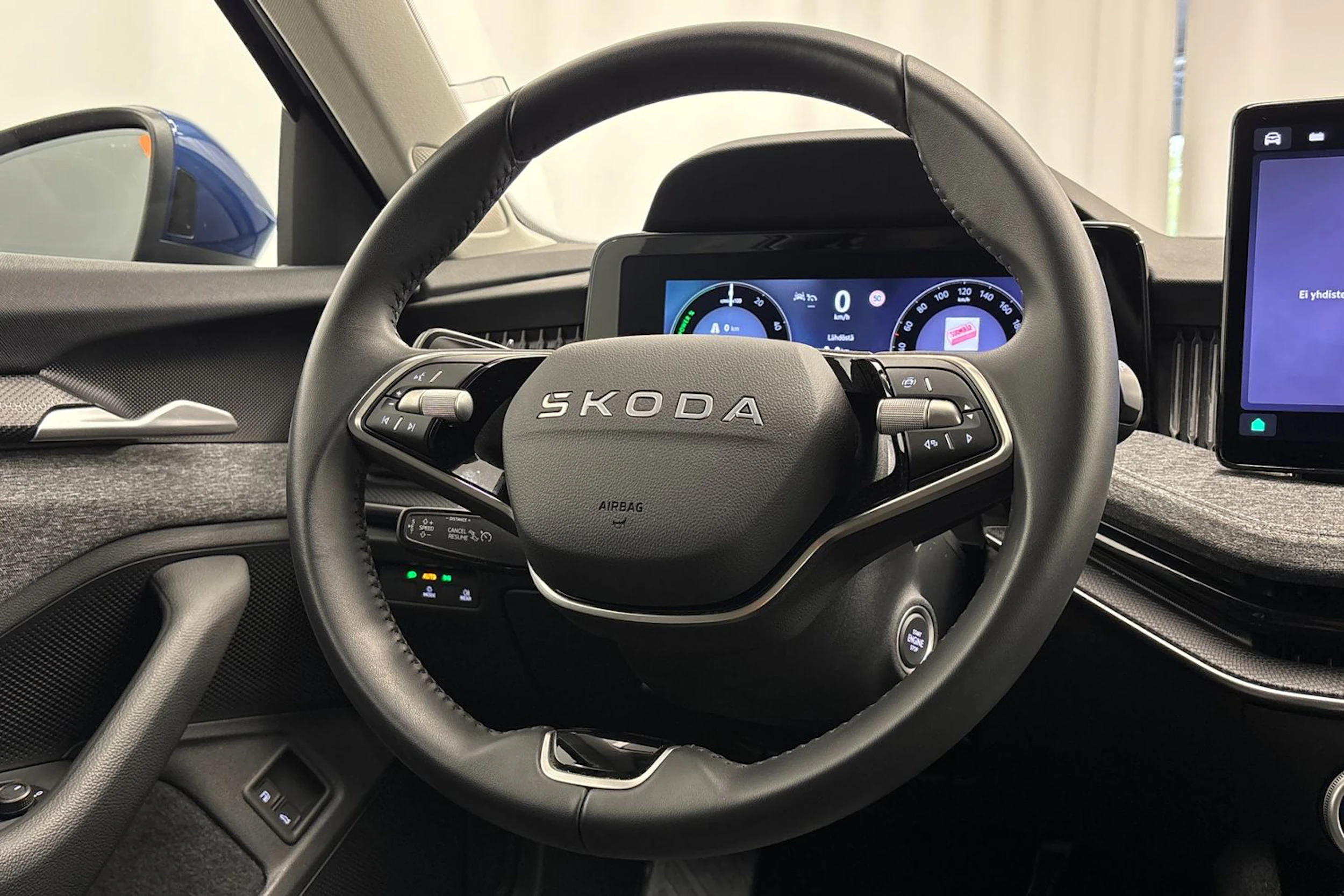 sininen Skoda Superb 2025 kuva 15.