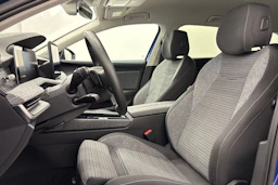 sininen Skoda Superb 2025 kuva 21.