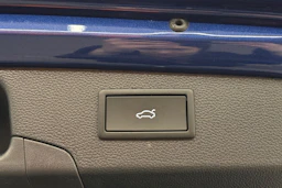 sininen Skoda Superb 2025 kuva 30.