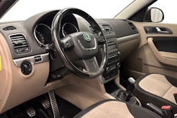 ruskea (beige) Skoda Yeti 2009 kuva 7.