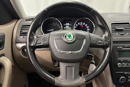 ruskea (beige) Skoda Yeti 2009 kuva 19.