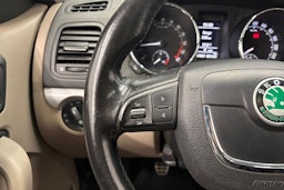 ruskea (beige) Skoda Yeti 2009 kuva 20.