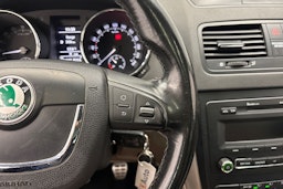 ruskea (beige) Skoda Yeti 2009 kuva 21.