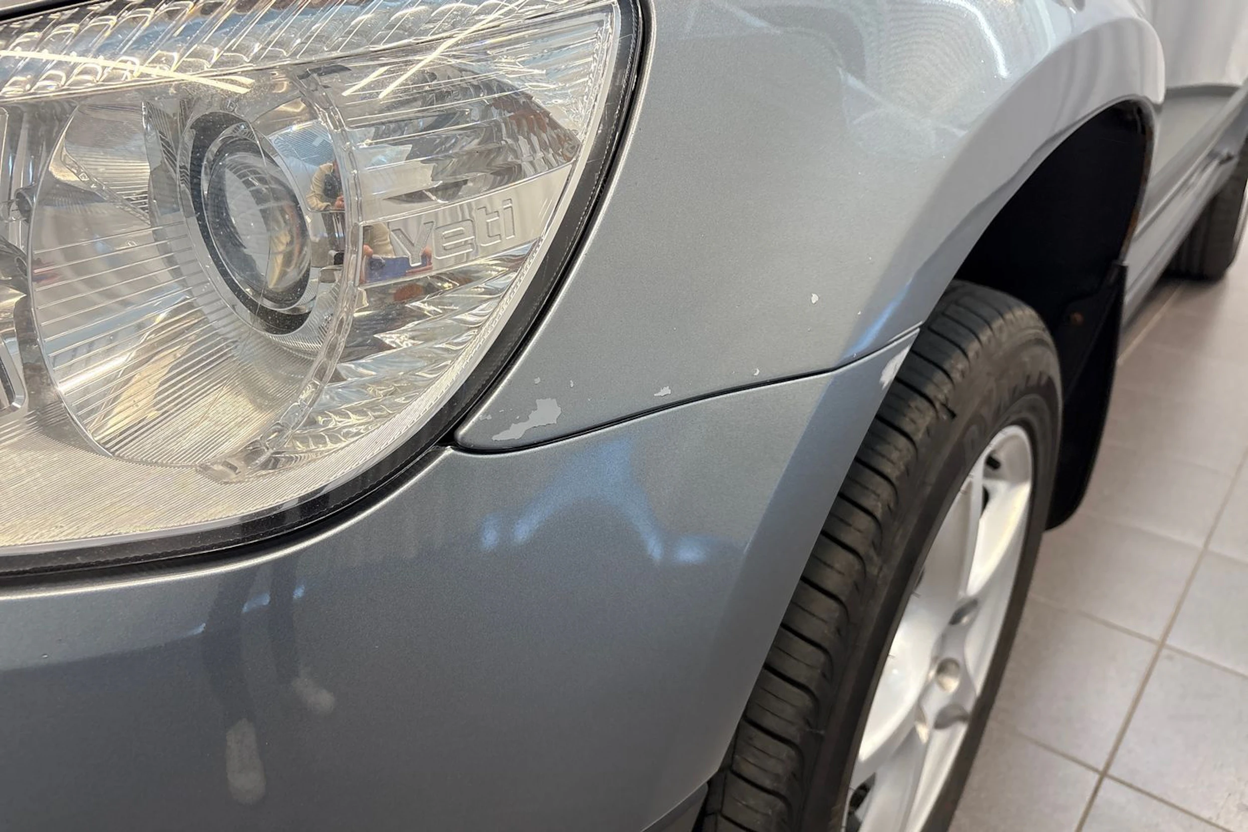 harmaa Skoda Yeti 2010 kuva 30.