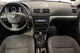 Ruskea (beige) Skoda Yeti 2011 kuva 7.