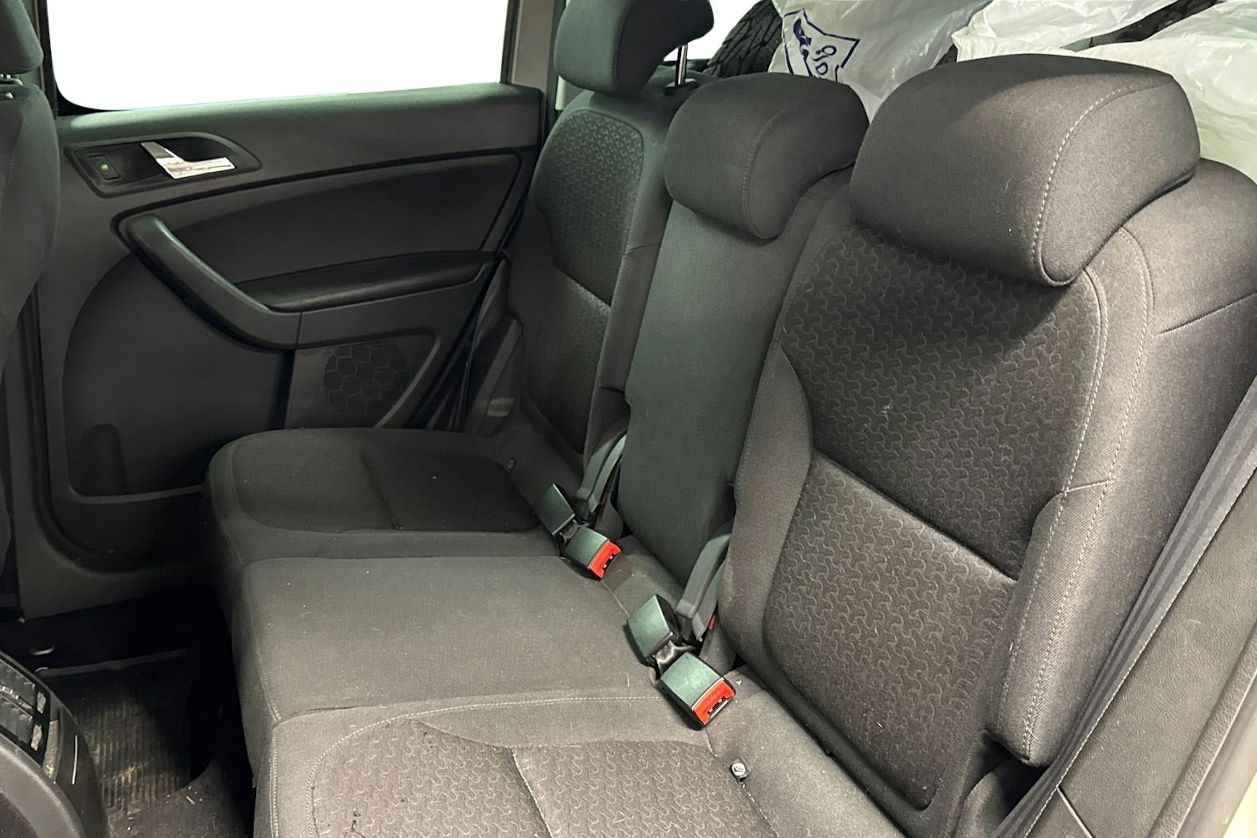 Ruskea (beige) Skoda Yeti 2011 kuva 8.