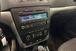 Ruskea (beige) Skoda Yeti 2011 kuva 13.