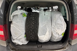 Ruskea (beige) Skoda Yeti 2011 kuva 25.