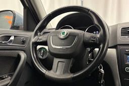 Sininen Skoda Yeti 2011 kuva 15.