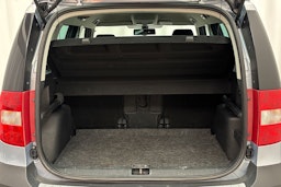 Sininen Skoda Yeti 2011 kuva 23.