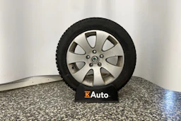 Punainen Skoda Yeti 2011 kuva 10.