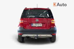 punainen Skoda Yeti 2012 kuva 4.