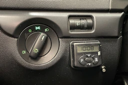 punainen Skoda Yeti 2012 kuva 18.