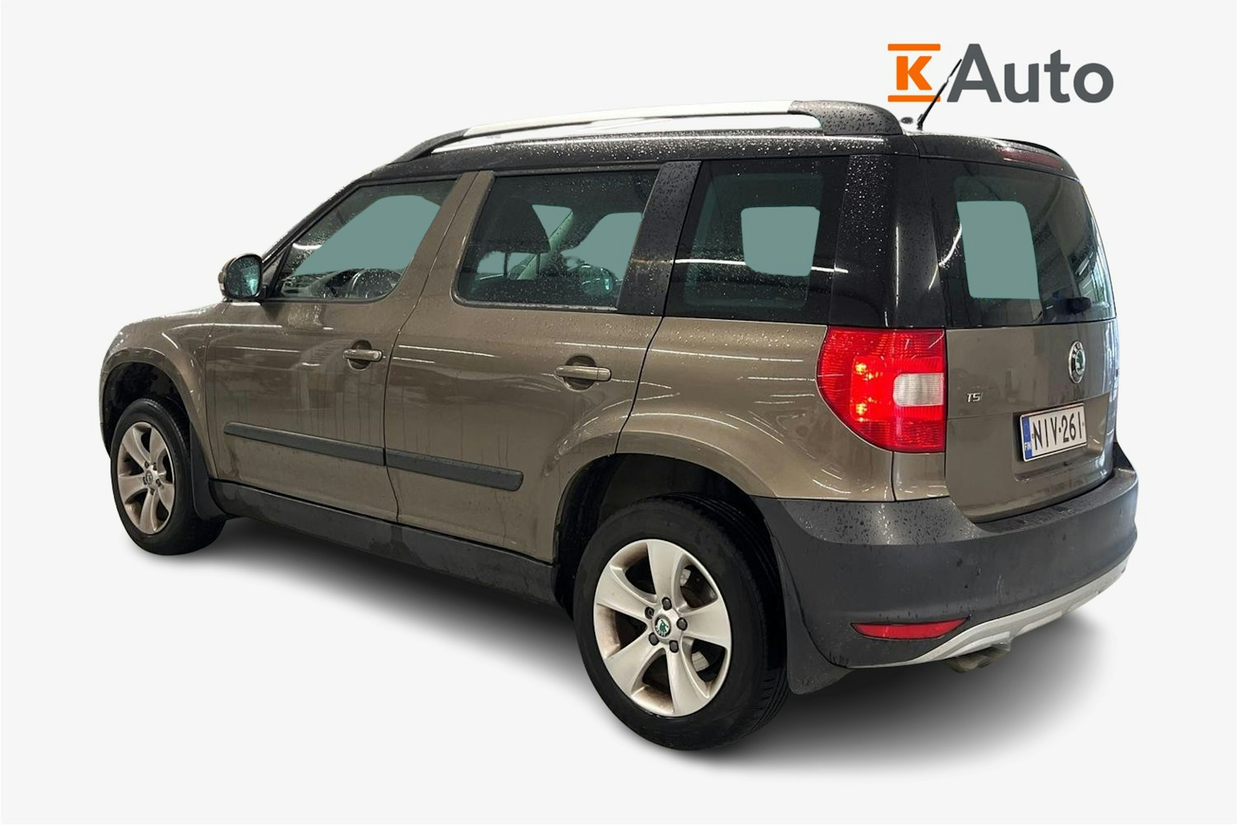 ruskea (beige) Skoda Yeti 2012 kuva 2.