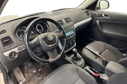 valkoinen Skoda Yeti 2012 kuva 3.