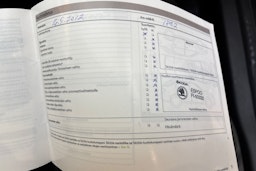 ruskea (beige) Skoda Yeti 2012 kuva 19.