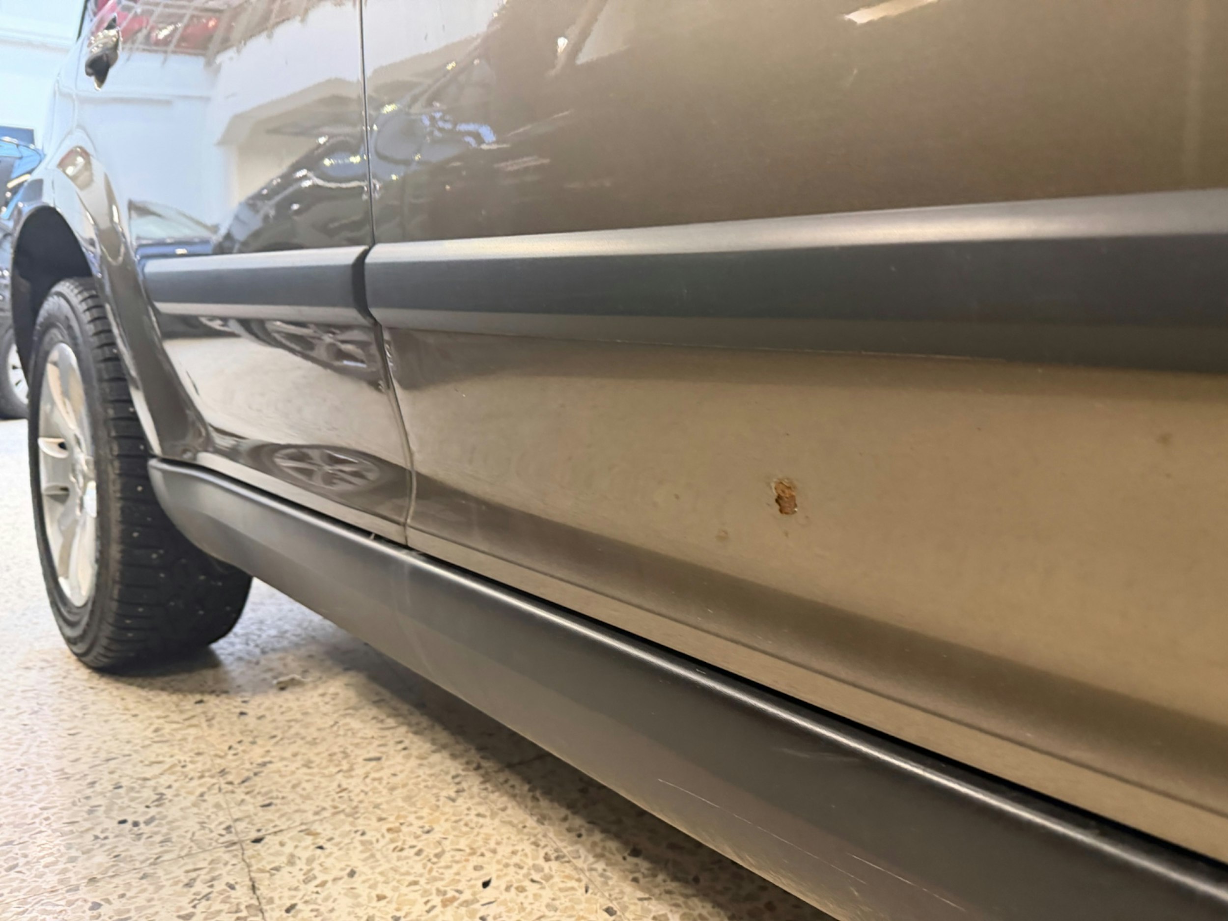 ruskea (beige) Skoda Yeti 2012 kuva 36.