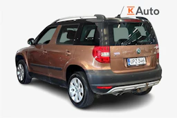 Oranssi Skoda Yeti 2012 kuva 2.
