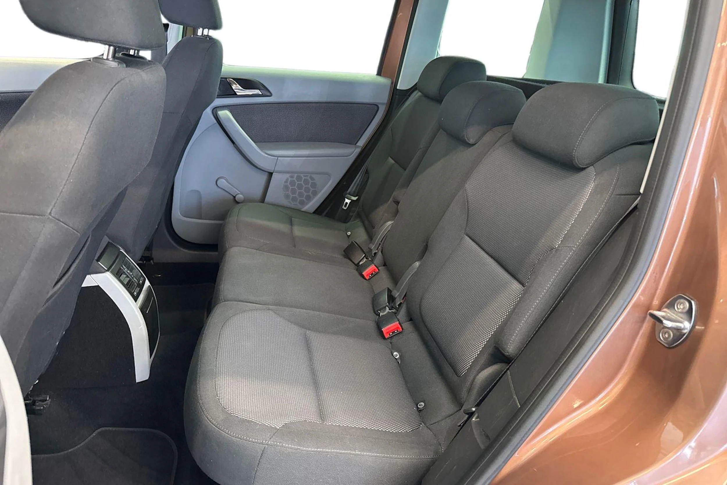 Oranssi Skoda Yeti 2012 kuva 8.