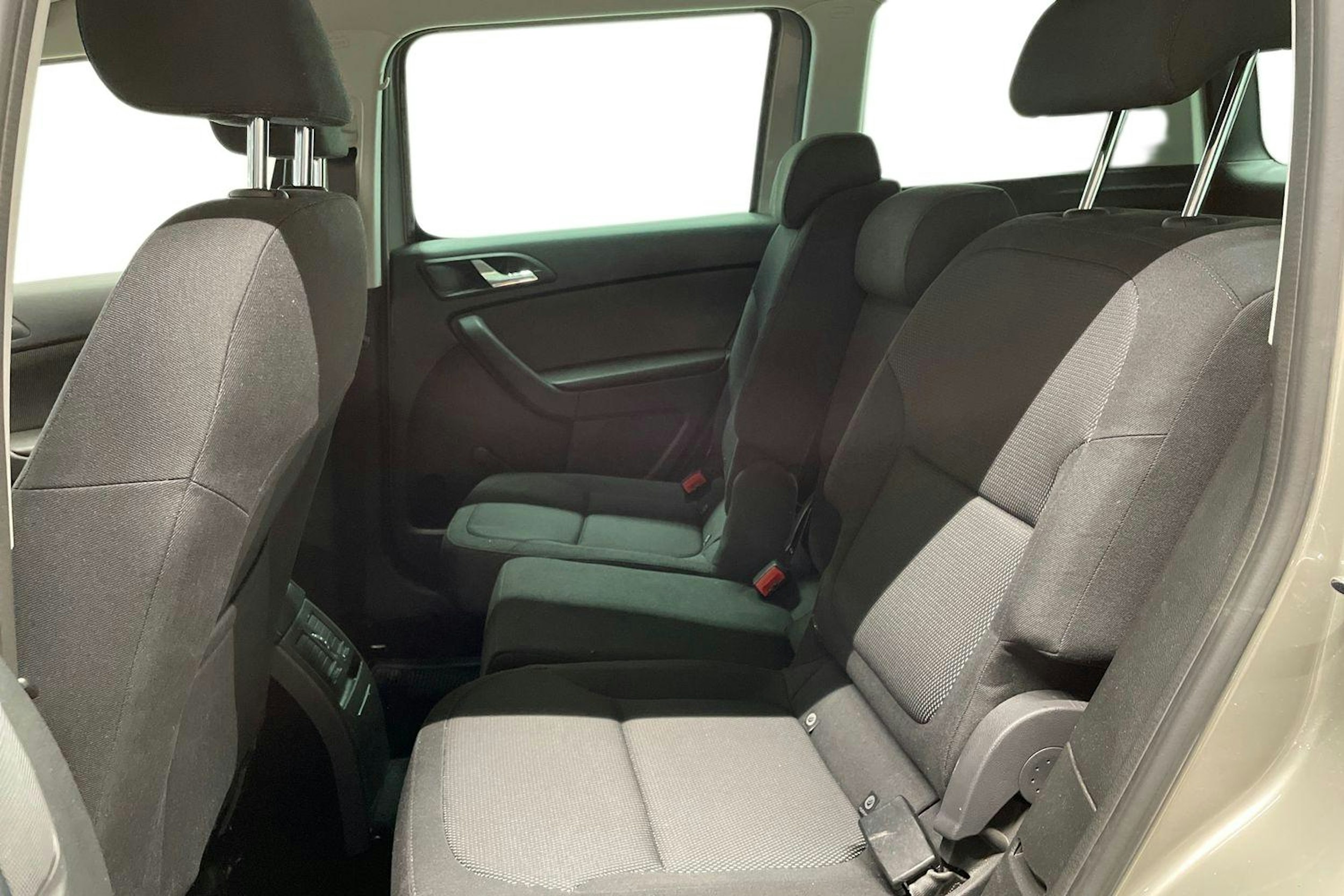 ruskea (beige) Skoda Yeti 2013 kuva 10.