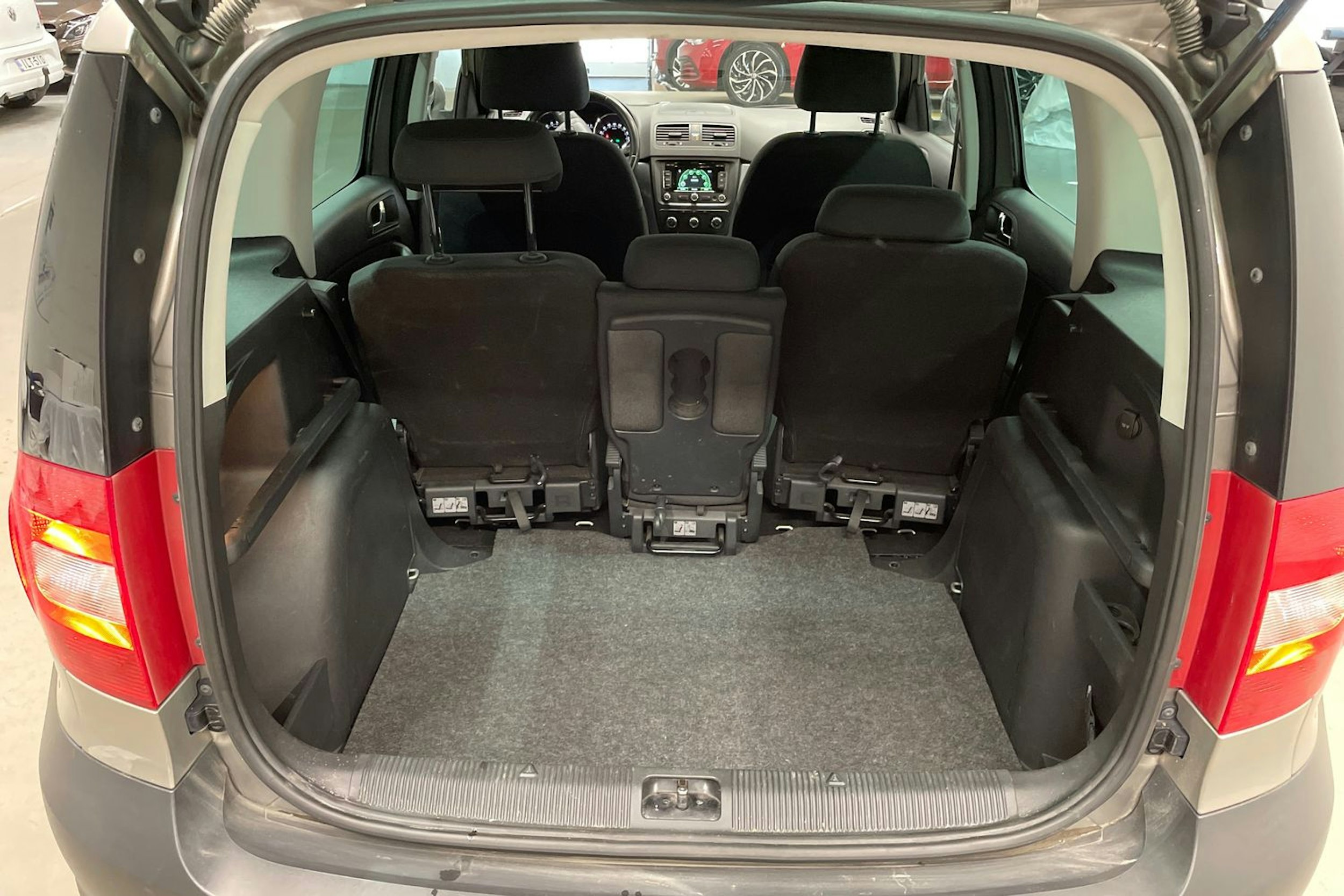 ruskea (beige) Skoda Yeti 2013 kuva 15.