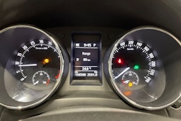 ruskea (beige) Skoda Yeti 2013 kuva 16.
