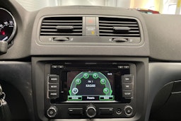 ruskea (beige) Skoda Yeti 2013 kuva 17.